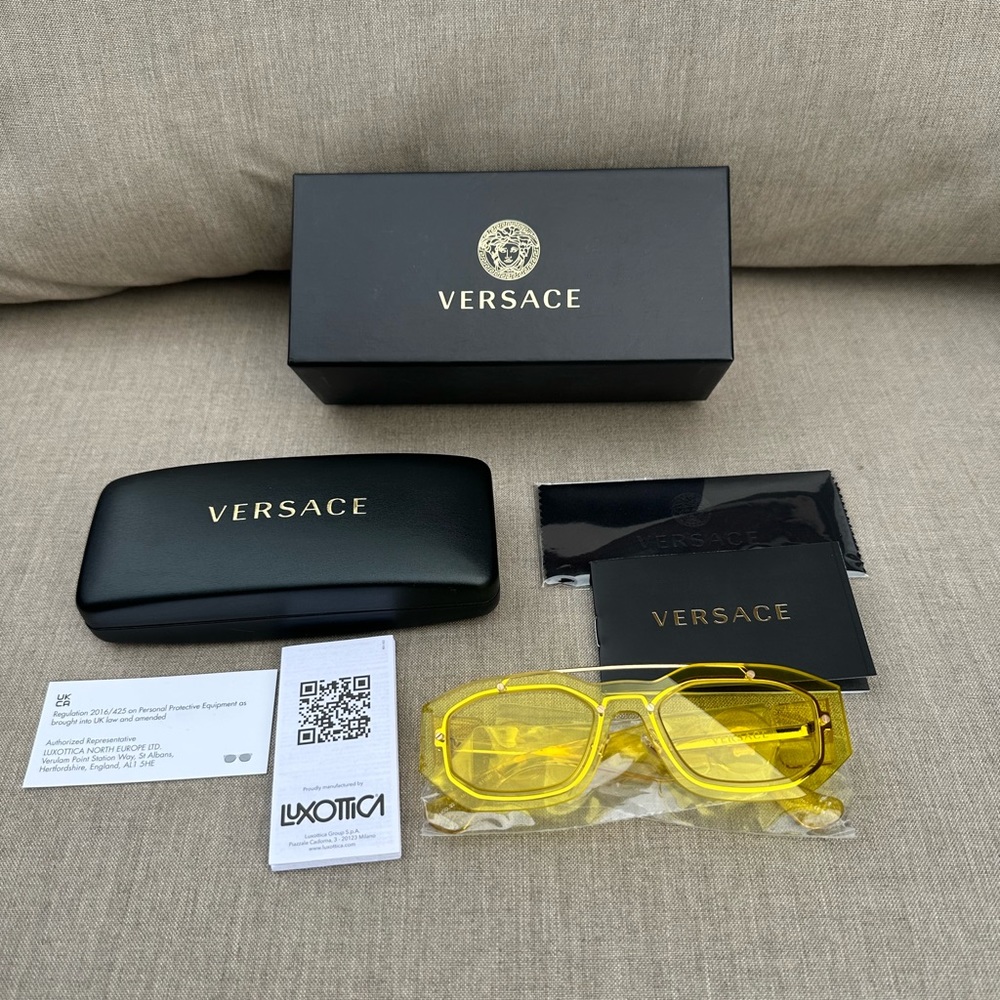 VERSACE BIGGIE SUNGLASSES - Picture 4 of 11